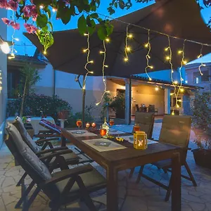 https://mimoza-old-town-pula-apartments.pula-hotels.org